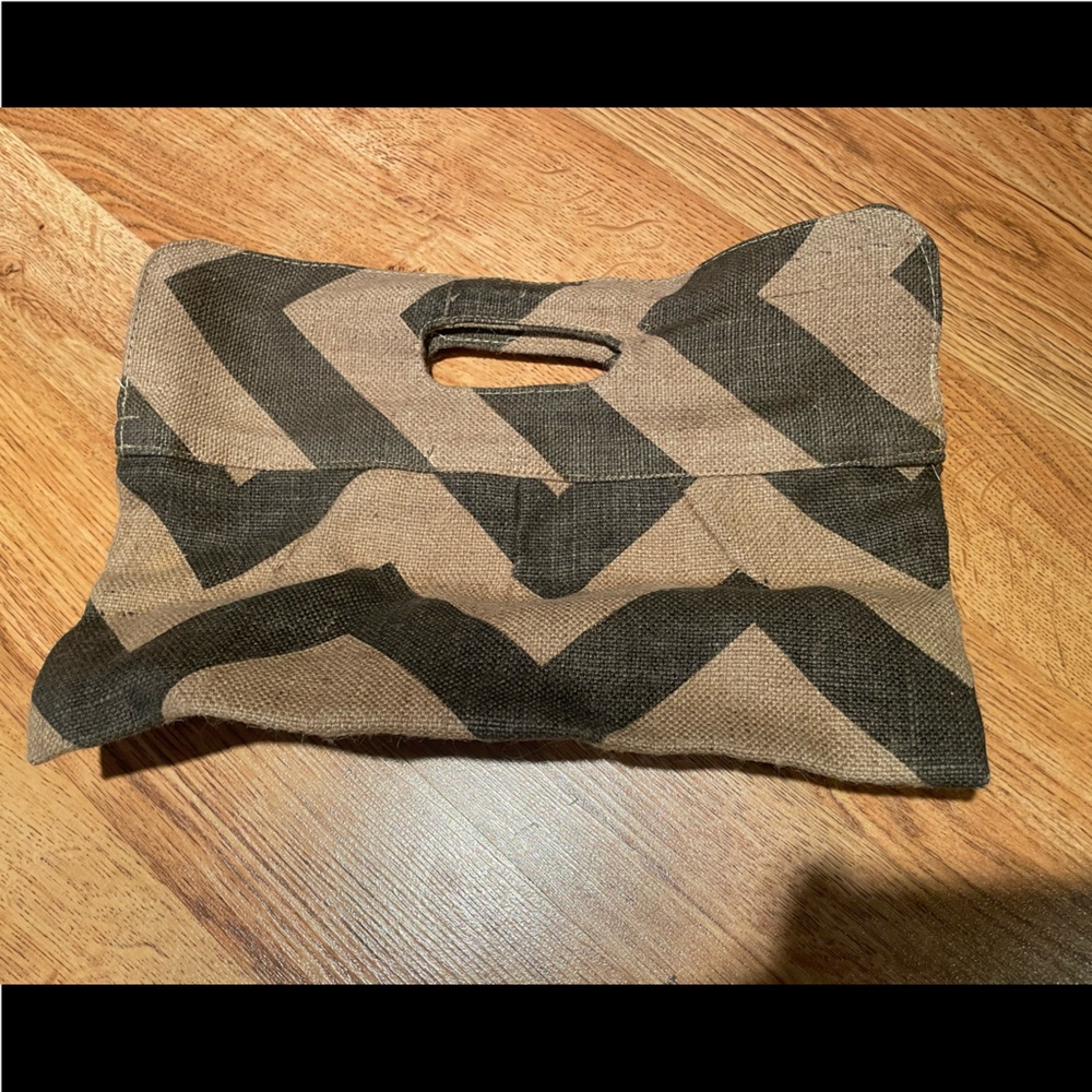 Burlap Chevron Handbag in Farmhouse Style
